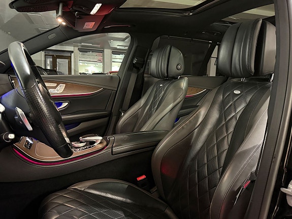 Mercedes-Benz E350 10 of 26