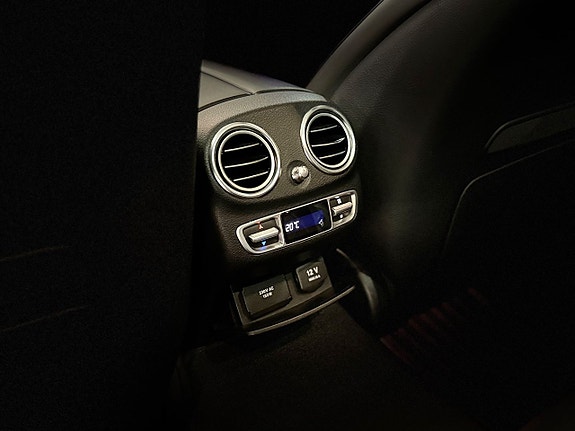 Mercedes-Benz E350 17 of 26
