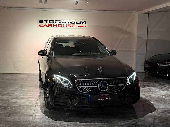 Mercedes-Benz E350 4 of 5