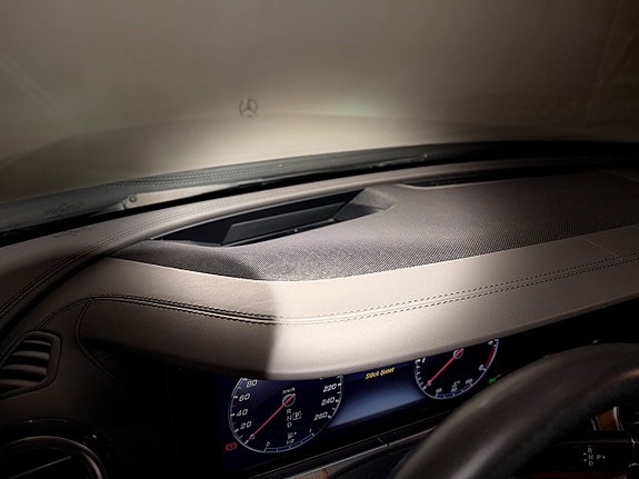 Mercedes-Benz E350 14 of 26