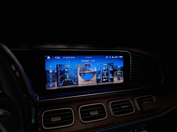 Mercedes-Benz GLE350 de 27 of 29