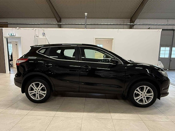 Nissan Qashqai 4 of 5