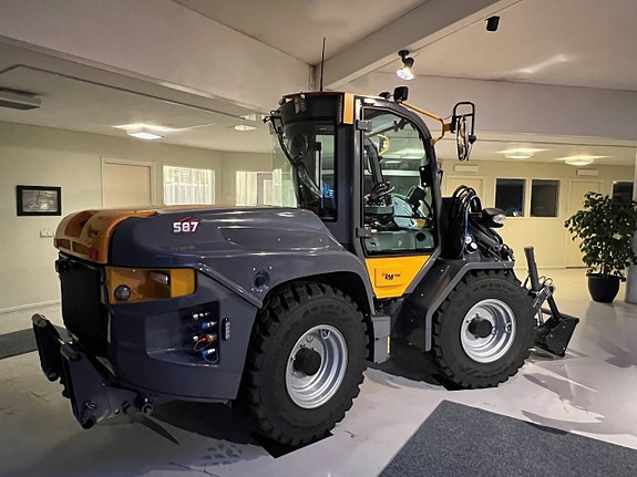 Redskapsbärare   LM Trac 587