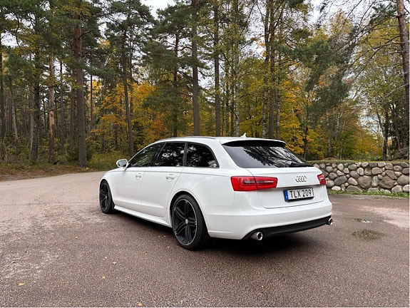 Audi A6 4 of 5