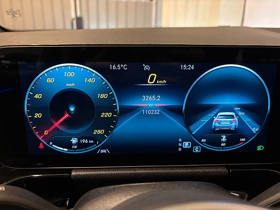 Mercedes-Benz GLA200 d 8 of 24