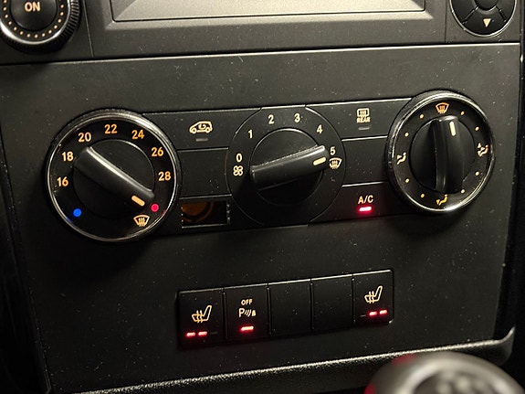 Mercedes-Benz A180 20 of 20