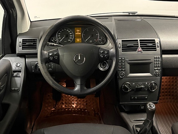 Mercedes-Benz A180 12 of 20