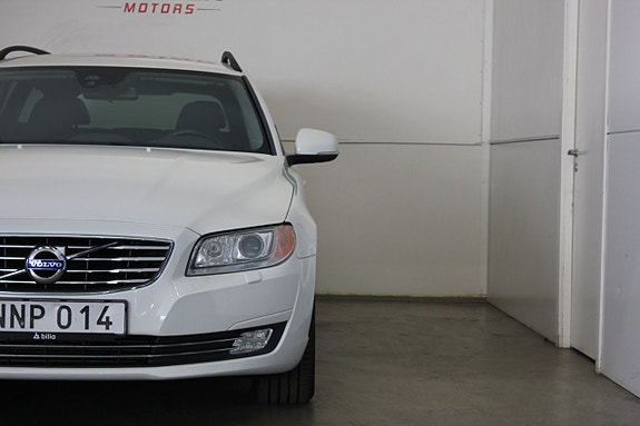 Volvo V70 4 of 20
