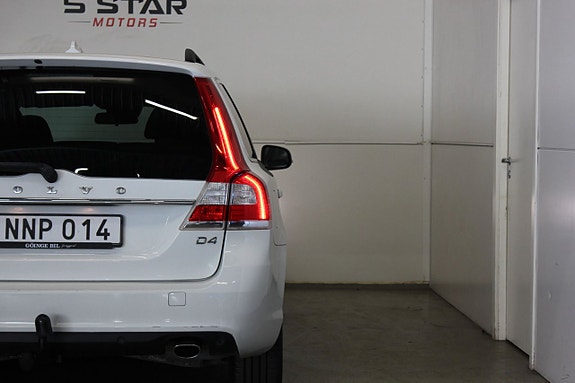 Volvo V70 6 of 20