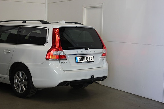 Volvo V70 8 of 20