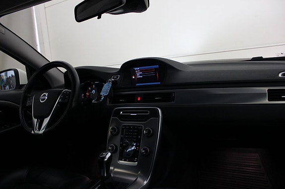 Volvo V70 14 of 20