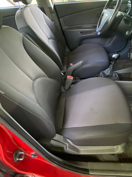 Kia Rio 7 of 11
