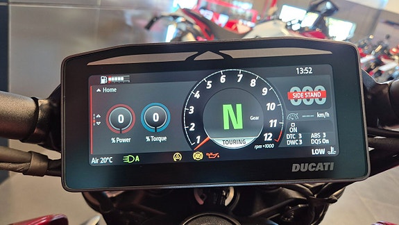 Ducati Xdiavel V4 10 of 11