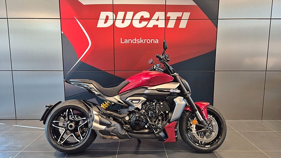 Ducati Xdiavel V4