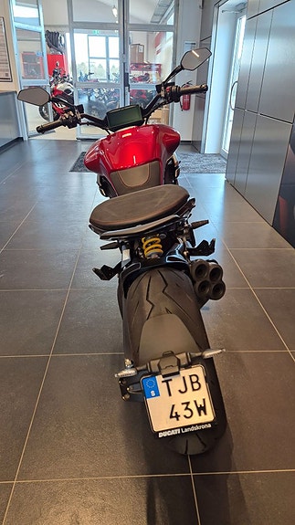 Ducati Xdiavel V4 4 of 5