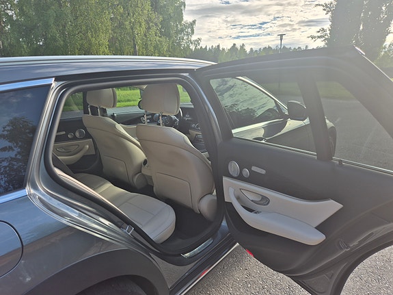 Mercedes-Benz E220 d 8 of 11