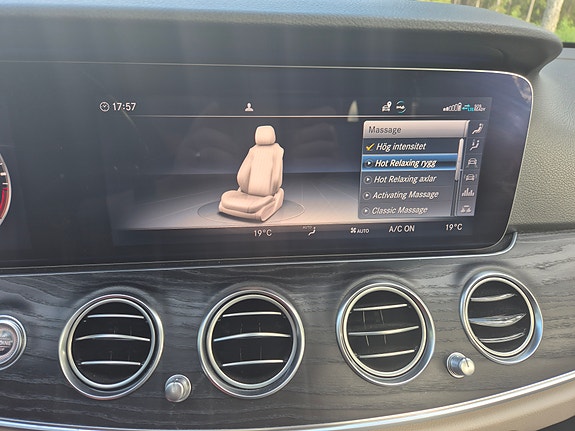 Mercedes-Benz E220 d 11 of 11