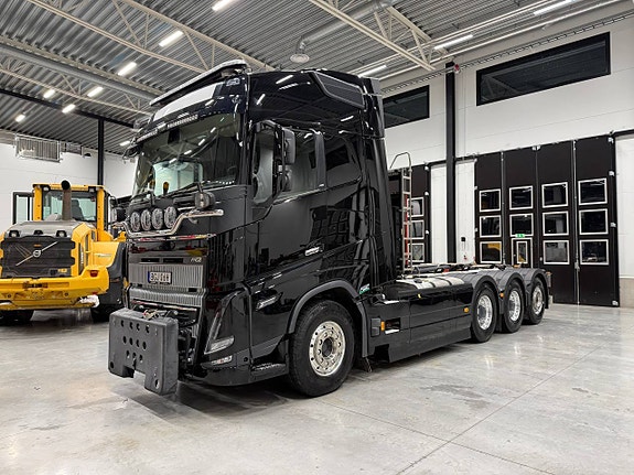 Volvo FH16 550 tridem plogbil vridbart underbett 8.100 mil