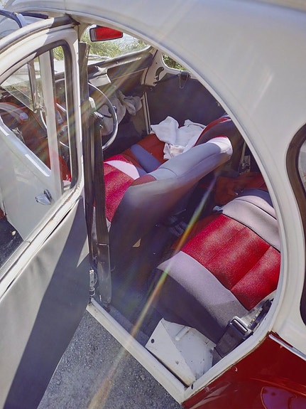 Citroen 2CV 6 of 6