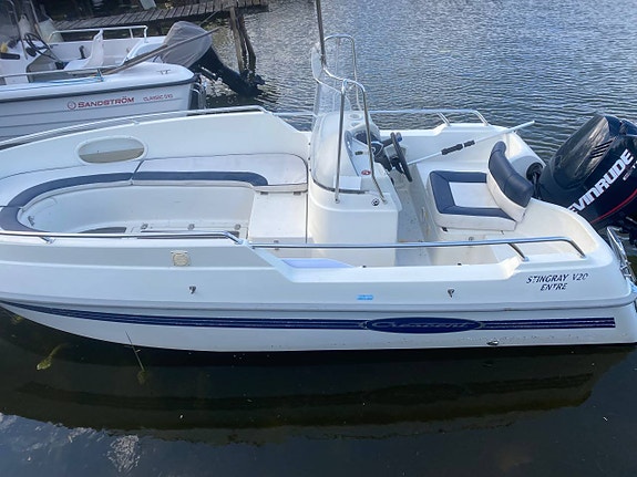 Crescent v 20 stingray med Evinrude E-tec 115 hk-07