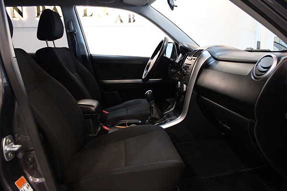 Suzuki Grand Vitara 8 of 11