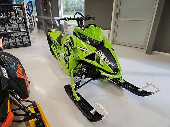 Arctic Cat M 8000 Alpha 3 of 5