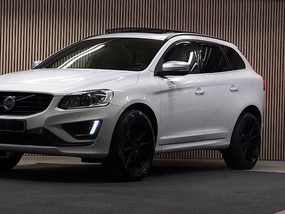 Volvo XC60 2 of 5