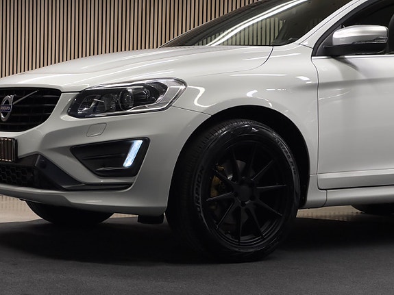 Volvo XC60 4 of 5