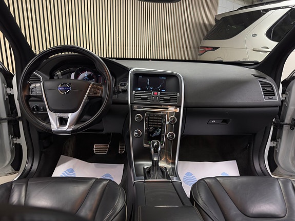 Volvo XC60 16 of 26