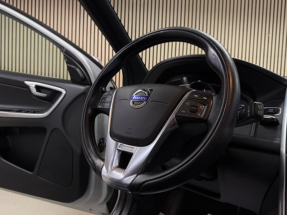 Volvo XC60 17 of 26