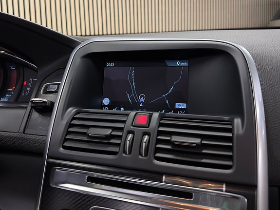 Volvo XC60 18 of 26