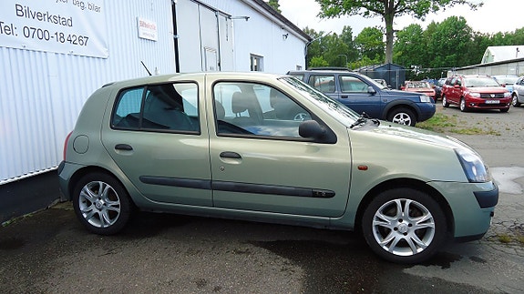 Renault Clio 9 of 19