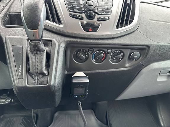 Ford Transit 12 of 15
