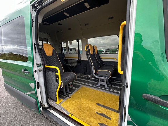 Ford Transit 6 of 15