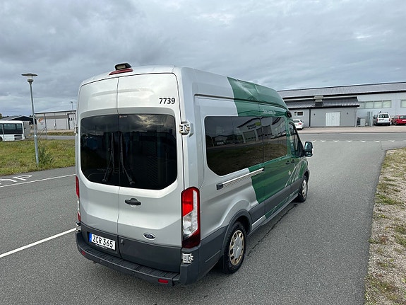 Ford Transit 3 of 5