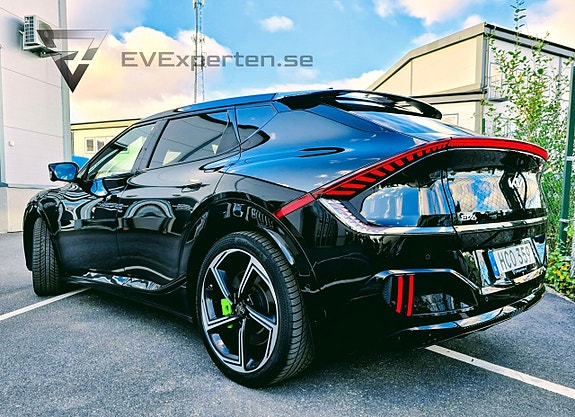 Kia EV6 8 of 26