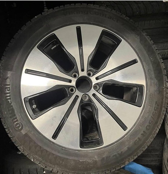 Product image 3 of 9