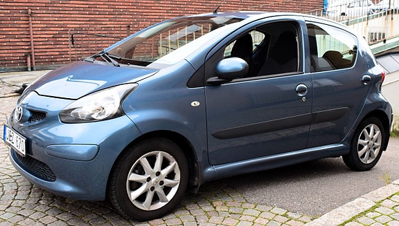 Toyota Aygo 3 of 5
