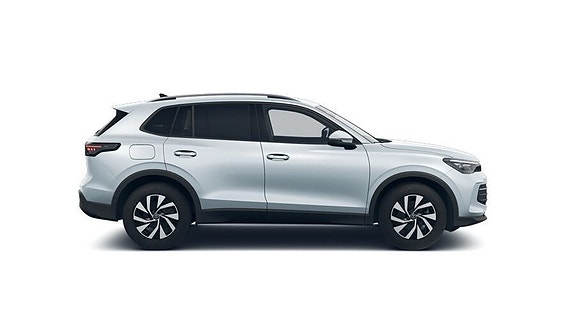 Volkswagen Tiguan 3 of 5