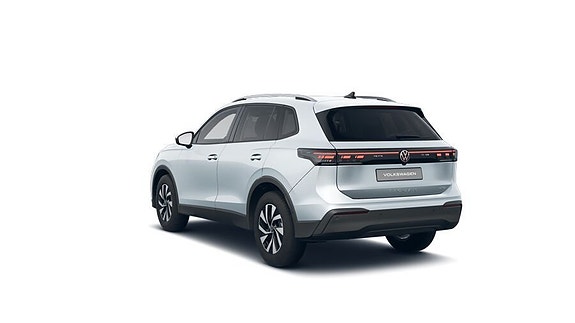 Volkswagen Tiguan 4 of 5