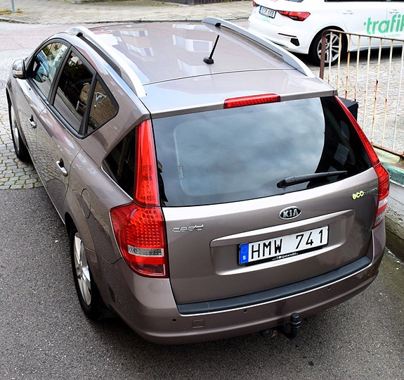 Kia Ceed 3 of 8