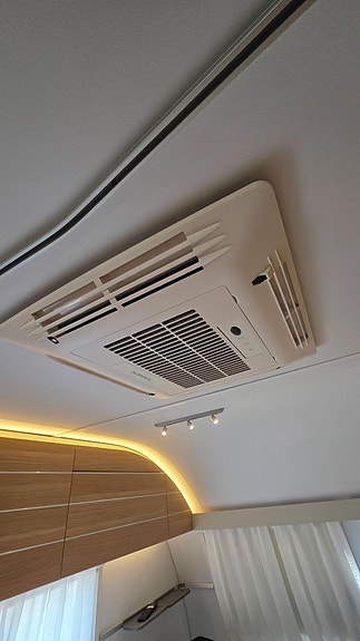 Adria Adora 613 PK *MYCKET VÄLUTRUSTAD *Förtält Penta 19 of 24