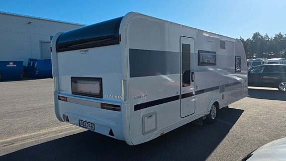 Adria Adora 613 PK *MYCKET VÄLUTRUSTAD *Förtält Penta 4 of 24
