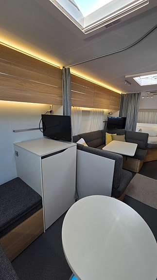 Adria Adora 613 PK *MYCKET VÄLUTRUSTAD *Förtält Penta 15 of 24