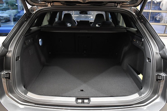 Volkswagen Passat 28 of 29
