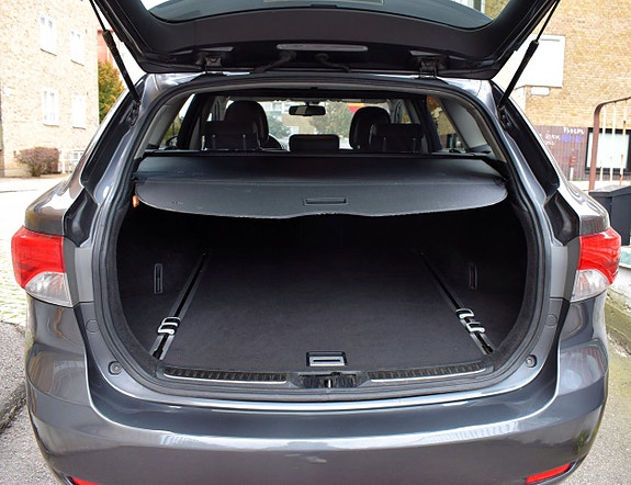 Toyota Avensis 6 of 13