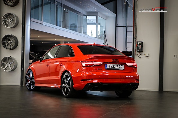 Audi RS3 2 of 5