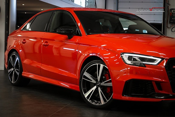 Audi RS3 3 of 5