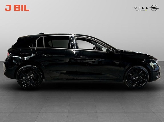 Opel Astra 13 of 15