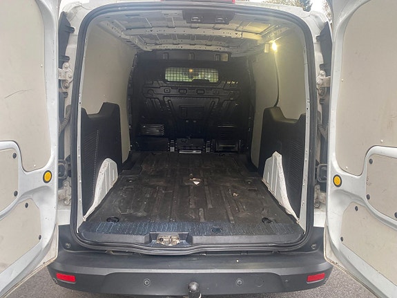Ford Transit Connect 10 of 14